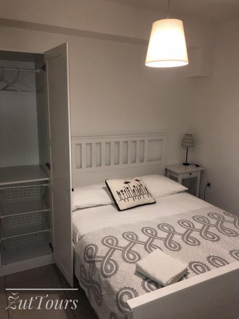 Guesthouse Davorka Bijelic 穆泰尔岛 外观 照片